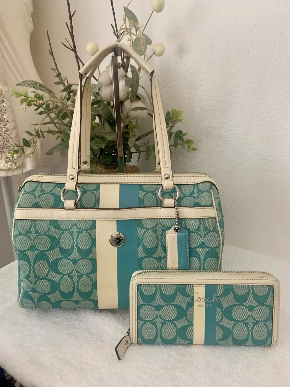 Coach Classic Signature Logo Satchel Purse & Wallet Set